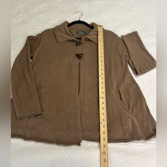 Willow Brown Cardigan. Size Medium. Minimalism. Neutral. Cabincore. - Picture 8 of 8